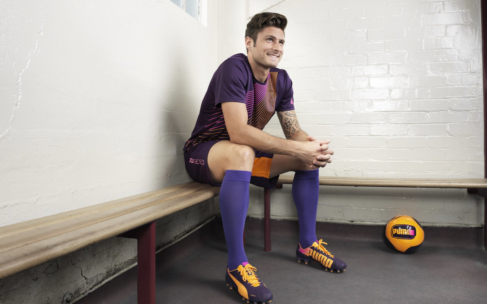 星空体育平台-PSG战术多变，但缺乏实效性支持